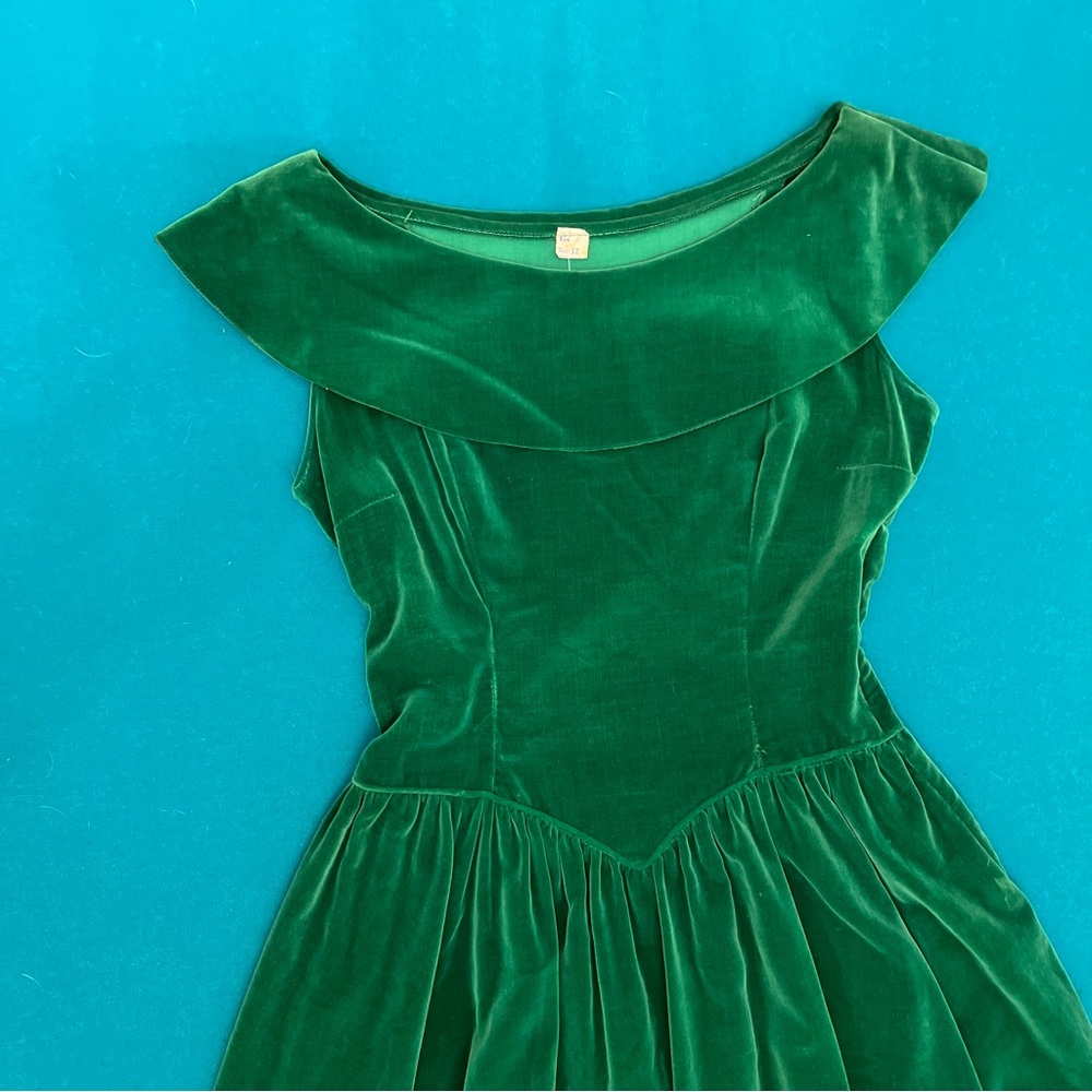 Vintage Green Formal Velvet Dress
